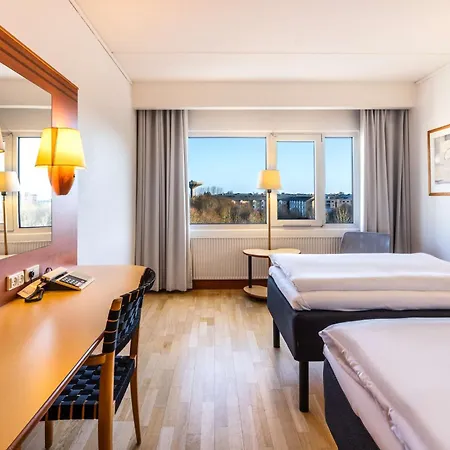 Scandic Vest Отель 4*
