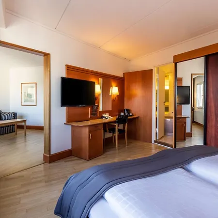 Scandic Vest 호텔 4*