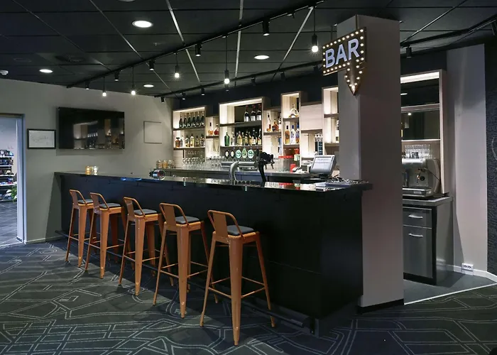 Hotell Scandic Vest 4*