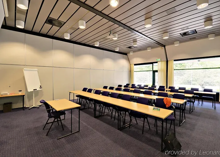 Hotell Scandic Vest 4*